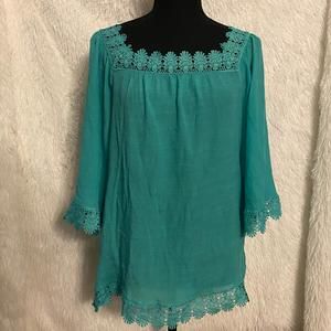 Zac & Rachel Women's Size S Embroidered Neckline Square Neck Green Top